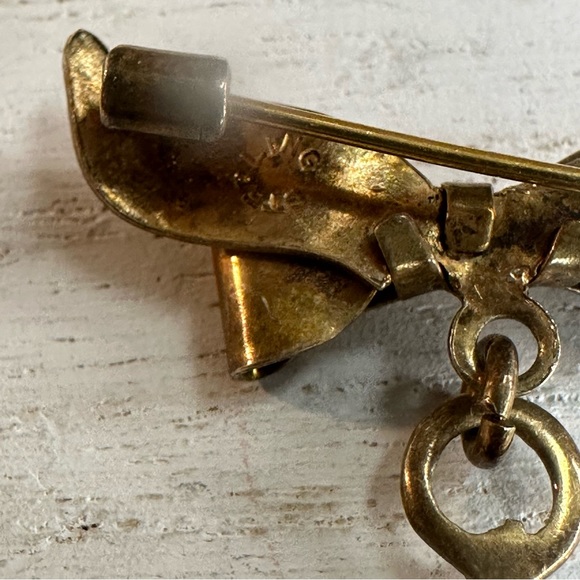 Vintage WWII Era Sweetheart Empty Portrait Sterling Silver Pin - Picture 7 of 7